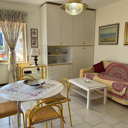 Appartamento Casa del Sole Letojanni Esterno foto