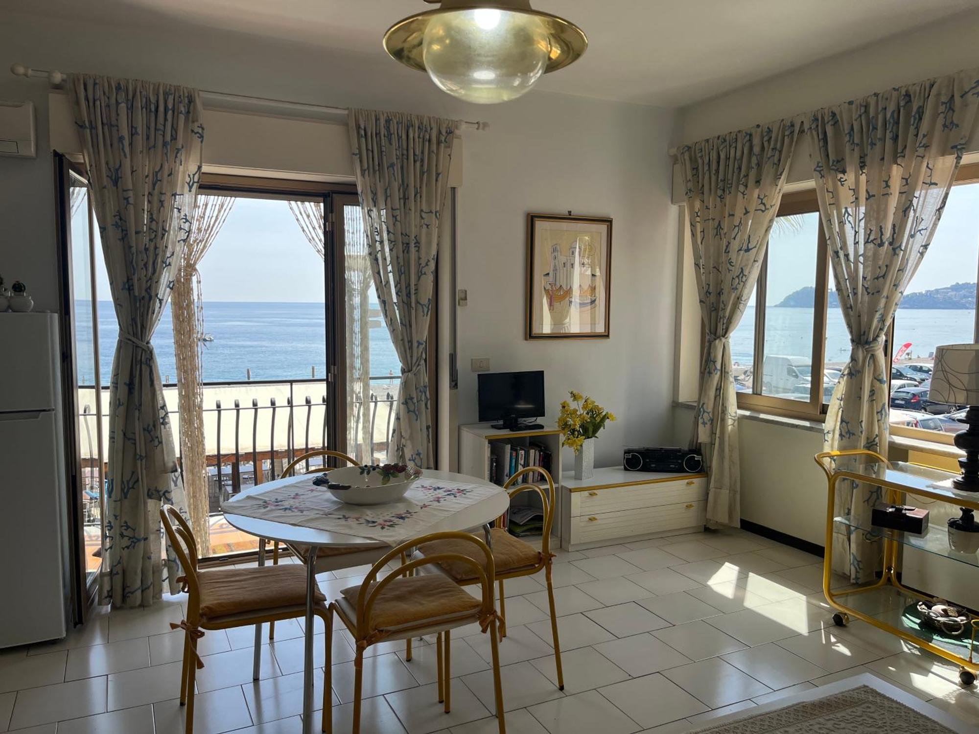 Appartamento Casa del Sole Letojanni Esterno foto