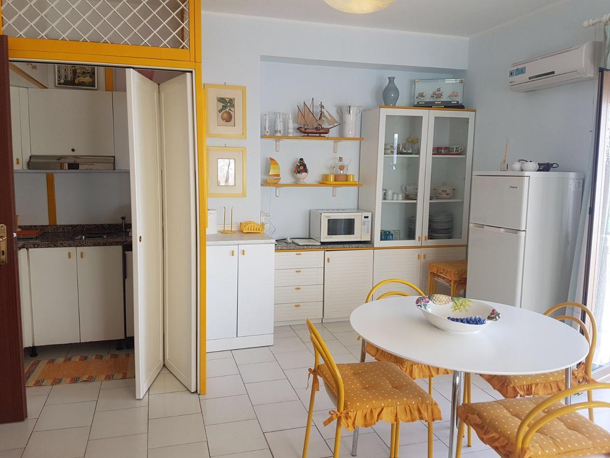 Appartamento Casa del Sole Letojanni Esterno foto