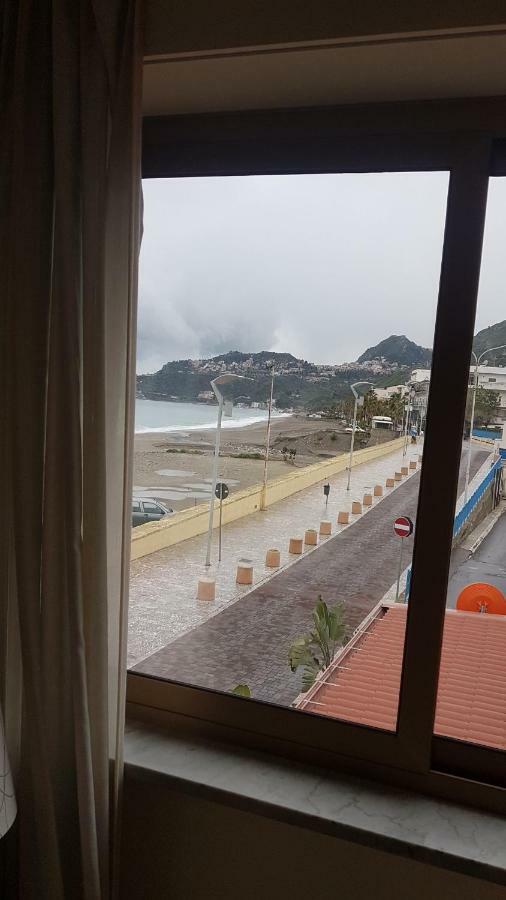 Appartamento Casa del Sole Letojanni Esterno foto